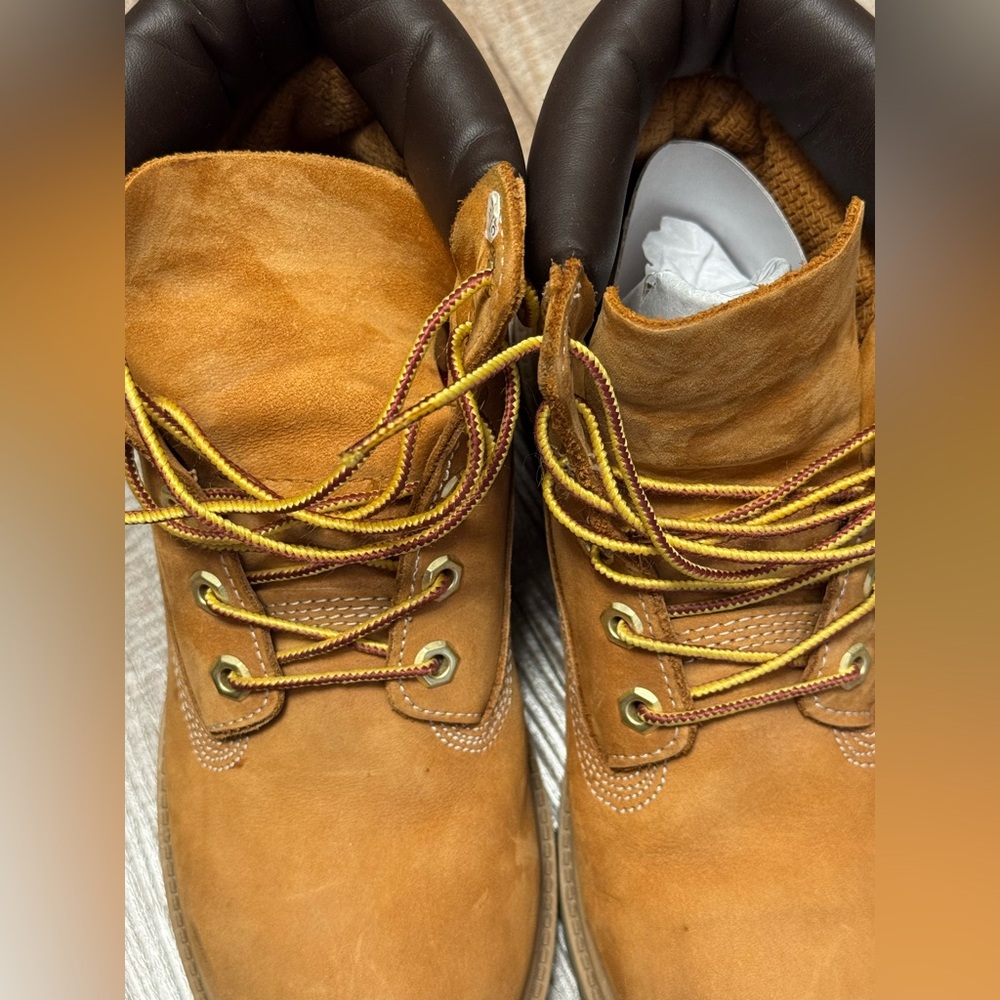 Timberland Boots - Picture 5 of 8